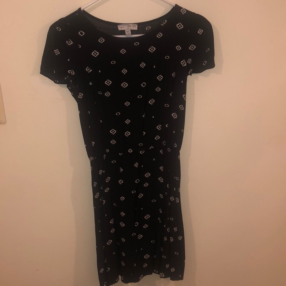 Patterned Dress - Picture 2 of 2